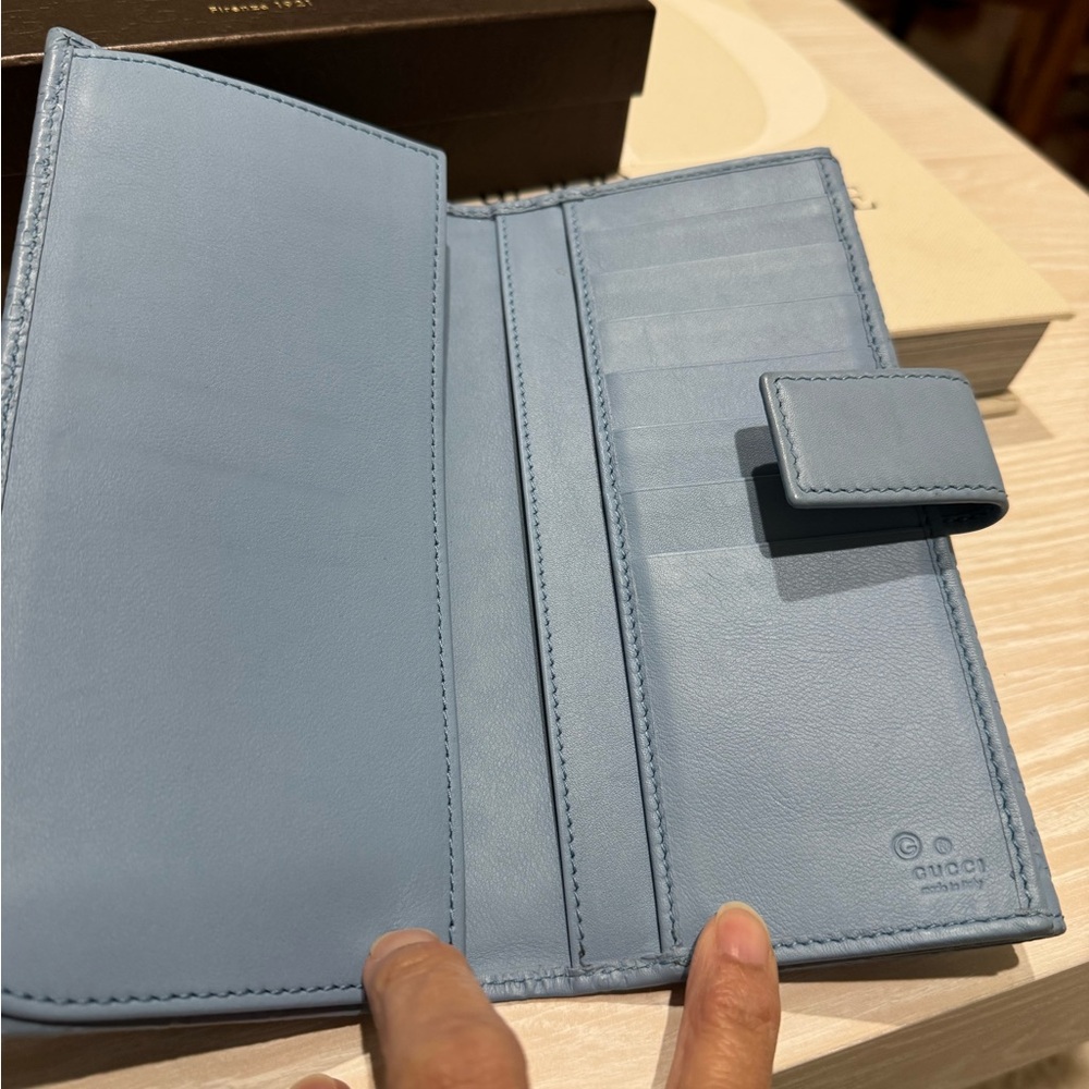 Gucci Light Blue Embossed Leather Wallet - Picture 5 of 8